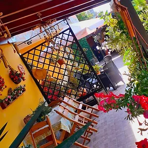 Giomar Bed & Breakfast