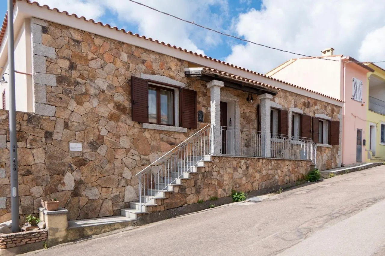 Nonnu Nonna Hotel Padru Itália